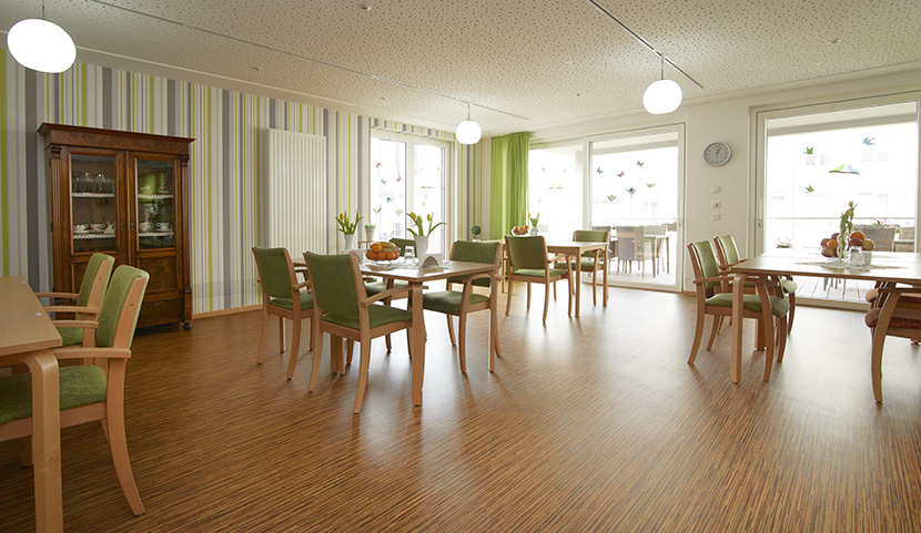 Wohnküche und Aufenthaltsraum in modernem Design